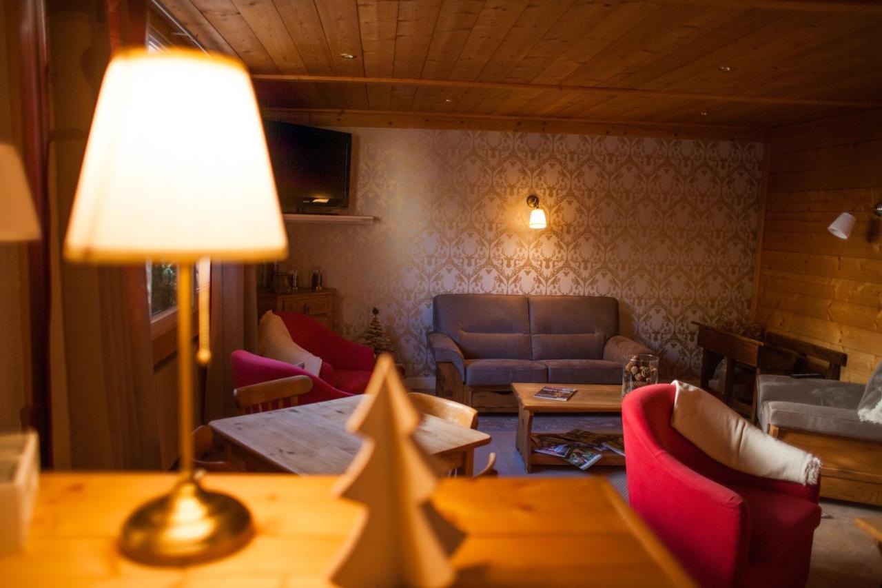 Logis Les Arobiers Hotel Lamoura Exterior photo
